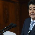 Cientos de japoneses piden renuncia del primer ministro Abe por escándalo de favores