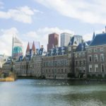 Holanda revisa política de tolerancia: La Haya prohíbe fumar cannabis en el centro de la ciudad