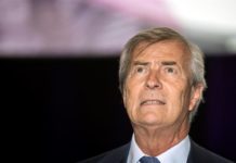 Multimillonario francés Vincent Bolloré, detenido por sospechas de corrupción