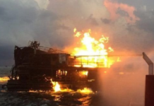 Un trabajador desaparecido tras explosión de gabarra en Lago de Maracaibo