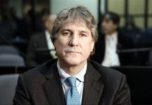 Piden 5 años y medio de cárcel para exvicepresidente argentino por corrupción