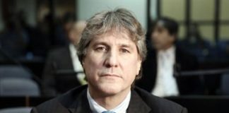 Piden 5 años y medio de cárcel para exvicepresidente argentino por corrupción