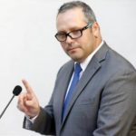 Sobreseen causa contra hijo de la expresidenta Bachelet por delito de cohecho