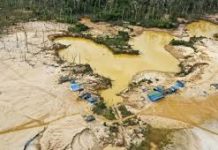 Trump firmó orden ejecutiva para aplicar sanciones contra Venezuela en el sector oro