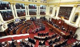 Congreso de Perú inicia proceso para destituir a magistrados por tráfico de influencias