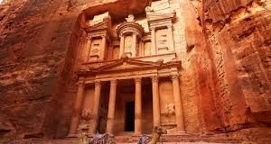 Ordenan arresto de 30 sospechosos en posible caso de corrupción en Jordania