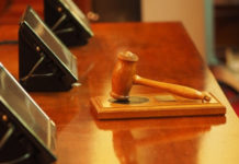 Jueza hondureña ordena captura de 38 diputados y funcionarios por corrupción