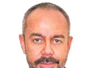 David Martínez, el buitre amigo de Maduro que está detrás de los anuncios