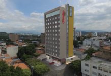 Guaidó solicita a Colombia investigar denuncia sobre ayuda humanitaria