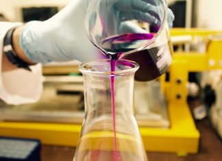 Venezolanos detenidos por falsificación de medicamentos en Dominicana irán a juicio el viernes