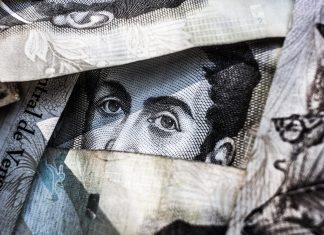 Régimen paga a empleados de la ONU sin cuentas bancarias