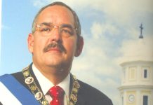 El dorado retiro del ex gobernador Rangel Gómez en México