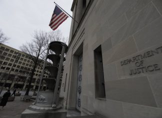 Exgobernador mexicano será enjuiciado en EEUU por lavado de dinero