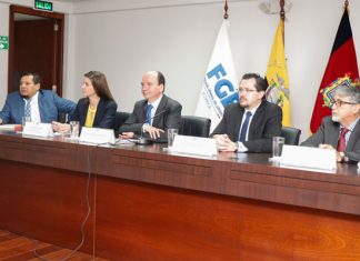 Ecuador impulsa esfuerzo interinstitucional para recuperar dinero de la corrupción