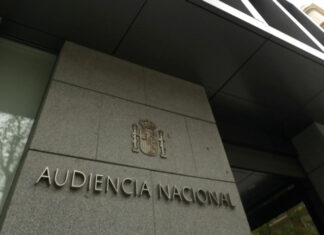 La Audiencia Nacional española investiga una red de blanqueo de millones desde Venezuela que implica a Alejandro Betancourt, dueño de la marca de gafas Hawkers