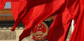 Exfuncionario chino acusado por corrupción, regresó al país y se entregó a las autoridades