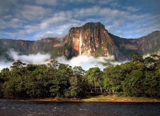 La minería ilegal pone en peligro al Parque Nacional Canaima