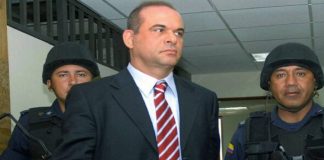 EEUU deportará al exjefe paramilitar colombiano Salvatore Mancuso a Italia