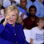 Hillary Clinton critica el retraso del informe sobre la presunta interferencia rusa