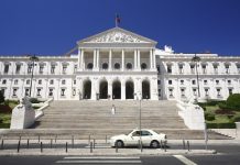 Inició el interrogatorio a exprimer ministro de Portugal acusado de corrupción