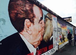 DW: Así fue el día en que cayó el Muro de Berlín