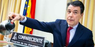 Expresidente de Madrid procesado por fraude y malversación