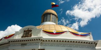 Armando Info: ¿Necesita lavar su reputación? Se alquilan diputados para tal fin