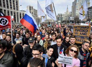 Aumenta la censura y vigilancia en Rusia tras actualizaciones de una ley