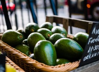 EEUU suspende importaciones de aguacate de México tras amenaza a inspector estadounidense