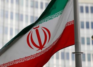 Irán dice que seguir en lista negra del GAFI no afectará su comercio exterior