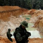 La guerra por el oro venezolano que enfrenta a bandas criminales, guerrillas y el régimen de Maduro