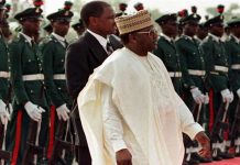 Nigeria recuperará 300 millones de dólares robados por el régimen de Abacha