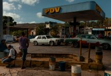 NY Times: Nicolás Maduro abandona décadas de control sobre el petróleo para sobrevivir