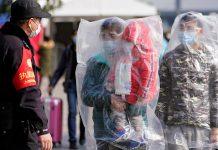 China desinfecta su dinero para detener la propagación del coronavirus