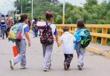Armando Info: Se van los niños venezolanos, y se van solos
