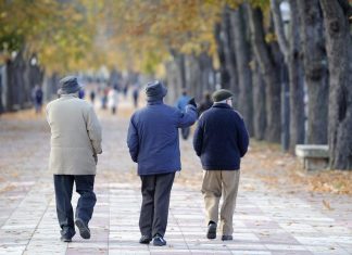 España| Revelan fraude millonario de pensiones de fallecidos, entre ellos de venezolanos