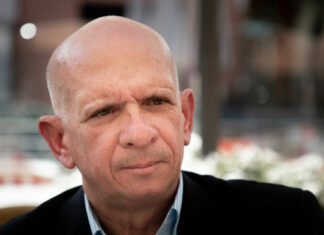 Ex agente de la CIA pide a Trump retrasar juicio por narcotráfico de Hugo Carvajal para obtener información clave sobre redes de espionaje