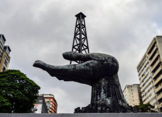 El petróleo y la receta del chavismo para destruir Pdvsa
