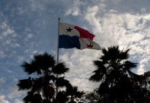 Panamá busca su salida de la lista de paraísos fiscales