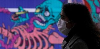 El coronavirus desata la mayor fuga de capitales de los países emergentes