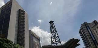 Fondo en Londres ofrece comprar deuda de Venezuela a precio de remate