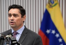 Vecchio reitera propuesta de crear fondo con dinero incautado de la corrupción chavista