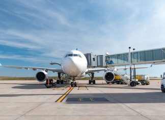 Incautaciones de cocaína revelan graves fallas en aeropuerto de Uruguay