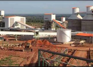 Maduro paga combustible a Irán a través de la cementera estatal Cerro Azul vía un banco ruso