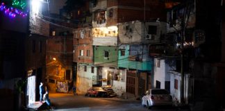 Wilexis impone toque de queda en Petare en medio de nueva persecución policial