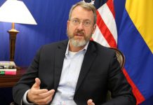 Trump designa a un embajador en Venezuela