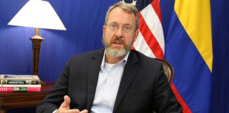 Trump designa a un embajador en Venezuela