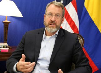 Trump designa a un embajador en Venezuela