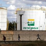 Expresidente de Petrobras es condenado a seis años por corrupción