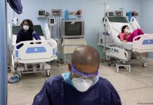 Al menos 33 médicos han muerto por Covid-19 entre junio y agosto en Venezuela